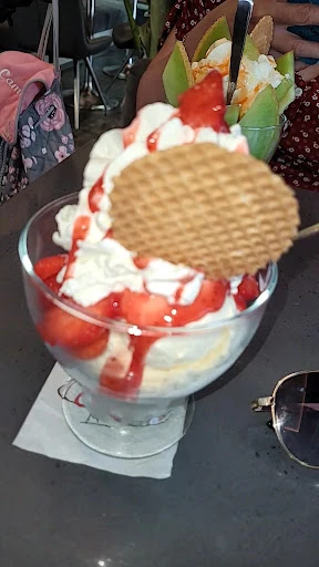 Eiscafé Dolce Amaro
